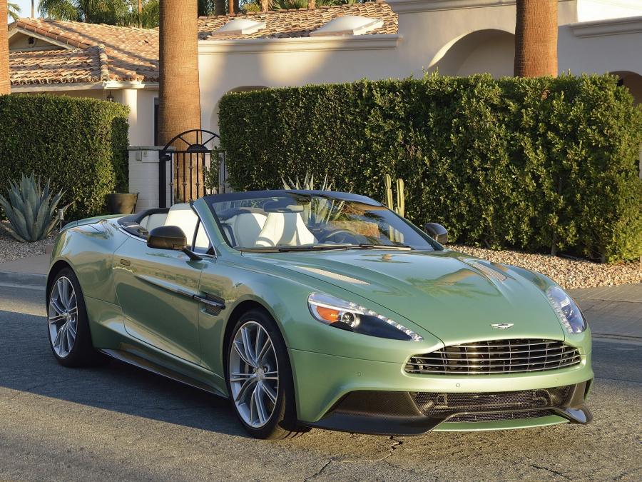  Aston Martin Vanquish Volante 2013 года  (NA) (фото 28 из 36)